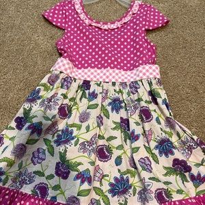 Matilda Jane adorable dress, size 8, like new condition.